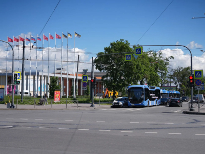 В Петербурге прошел троллейбусный пробег «Героям прошлого, настоящего, будущего»
