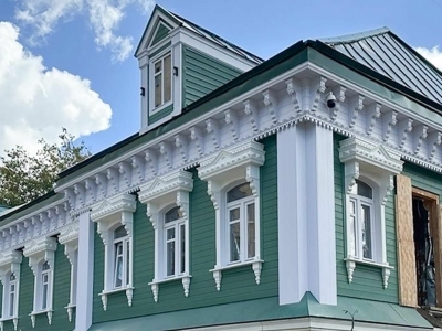 В Москве отреставрировали фасад деревянного особняка XIX века