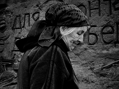 Экспозиция Михаила Овсянникова начала работу в АГТОиБ до конца июня