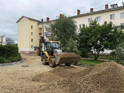 До конца года в Ярославской области благоустроят 73 двора и 36 площадок