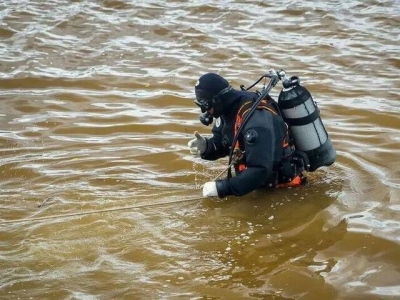 Спасатели Ленобласти потушили 14 пожаров за сутки, но не смогли спасти утонувшего
