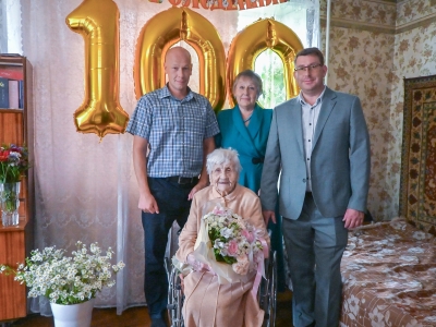 Ветеран из Выборга Анна Соловьева отметила 100-летний юбилей