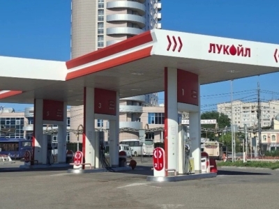 В Астрахани открыли дополнительные автозаправки