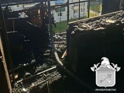 Пожарные потушили квартиру в поселке Саперное Приозерского района
