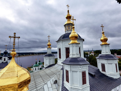 Строители приступили к возрождению Успенского собора Костромского кремля