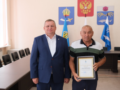 Игорь Мартынов поздравил работников рыбной отрасли Камызякского района с Днем рыбака