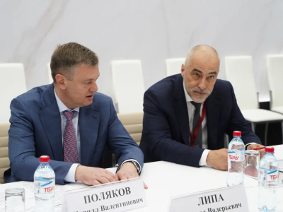 Кирилл Поляков провел рабочую встречу с гендиректором АО «Трансмашхолдинг» Кириллом Липой