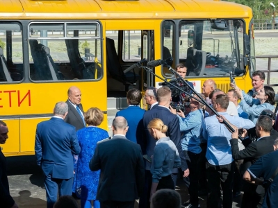 В Калужской области повысят зарплату водителям школьных автобусов