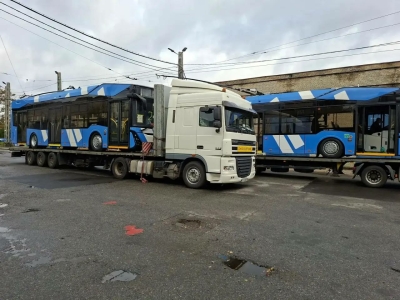 Поляков рассказал о пополнении парка Петербурга 86 новыми троллейбусами