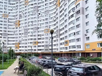 В Коньково выставили на торги три нежилых помещения