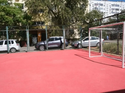 В Астрахани готовят к открытию спортплощадку на улице Краснодарской